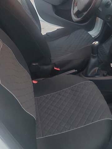 Рено Сандеро, объемом двигателя 1.46 л и пробегом 94 тыс. км за 9700 $, фото 7 на Automoto.ua