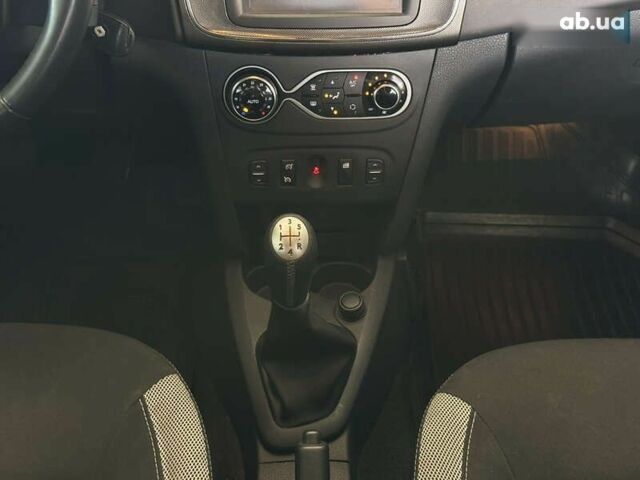 Рено Сандеро, об'ємом двигуна 1.5 л та пробігом 183 тис. км за 9950 $, фото 16 на Automoto.ua
