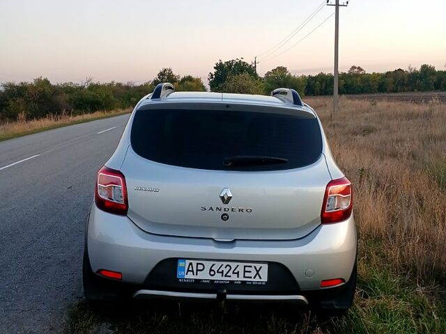 Рено Сандеро, объемом двигателя 1.5 л и пробегом 130 тыс. км за 10000 $, фото 1 на Automoto.ua