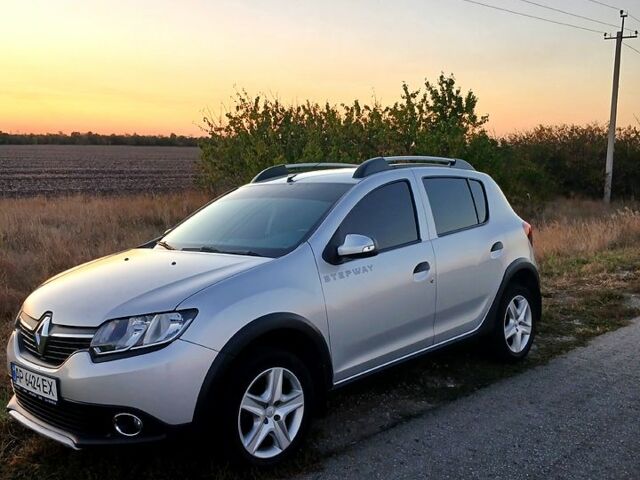 Рено Сандеро, объемом двигателя 1.5 л и пробегом 130 тыс. км за 10000 $, фото 5 на Automoto.ua