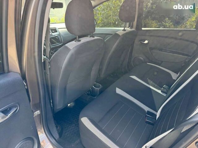 Рено Сандеро, объемом двигателя 1.5 л и пробегом 77 тыс. км за 11200 $, фото 10 на Automoto.ua