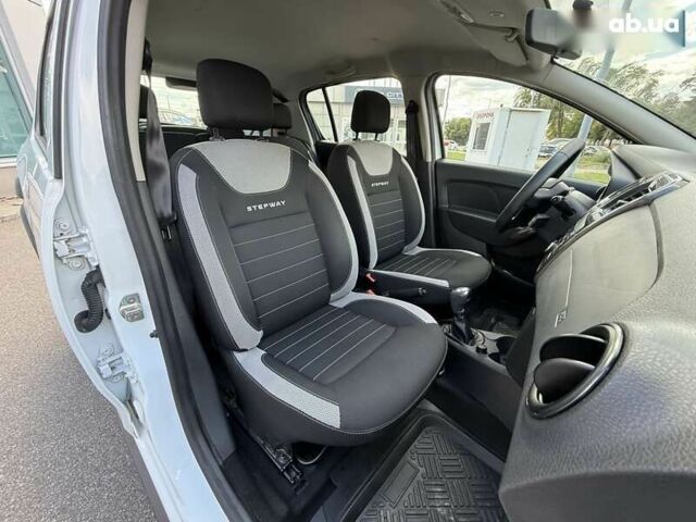 Рено Сандеро, объемом двигателя 0.9 л и пробегом 71 тыс. км за 9300 $, фото 12 на Automoto.ua