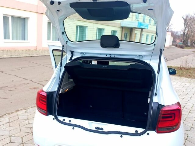 Рено Сандеро, объемом двигателя 1.2 л и пробегом 88 тыс. км за 8500 $, фото 10 на Automoto.ua