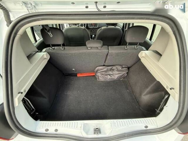 Рено Сандеро, объемом двигателя 0.9 л и пробегом 71 тыс. км за 9300 $, фото 25 на Automoto.ua