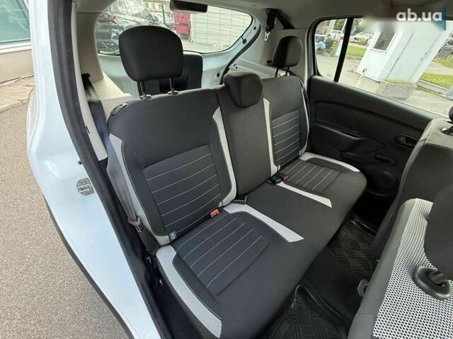 Рено Сандеро, объемом двигателя 0.9 л и пробегом 71 тыс. км за 9300 $, фото 19 на Automoto.ua