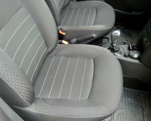 Рено Сандеро, объемом двигателя 0.9 л и пробегом 12 тыс. км за 11500 $, фото 7 на Automoto.ua