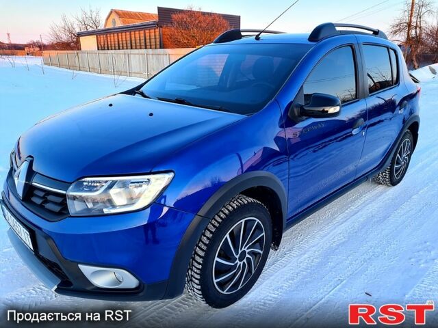 Рено Сандеро, объемом двигателя 0.9 л и пробегом 107 тыс. км за 10000 $, фото 4 на Automoto.ua