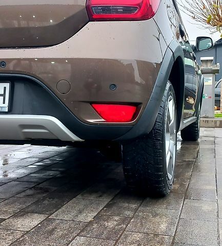 Рено Сандеро, об'ємом двигуна 0.9 л та пробігом 96 тис. км за 10400 $, фото 3 на Automoto.ua