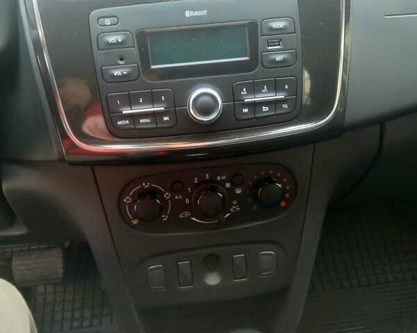 Рено Сандеро, объемом двигателя 0.9 л и пробегом 12 тыс. км за 11500 $, фото 11 на Automoto.ua
