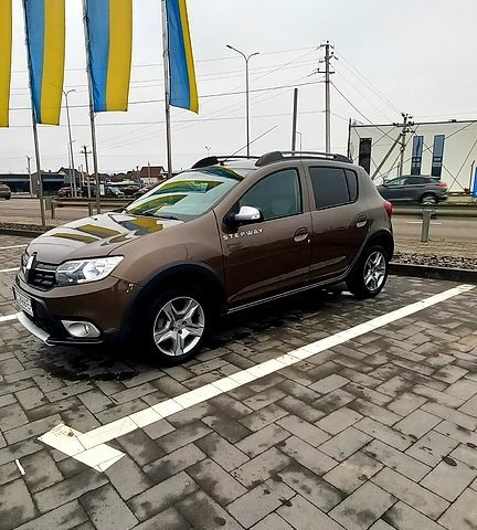 Рено Сандеро, об'ємом двигуна 0.9 л та пробігом 96 тис. км за 10400 $, фото 10 на Automoto.ua