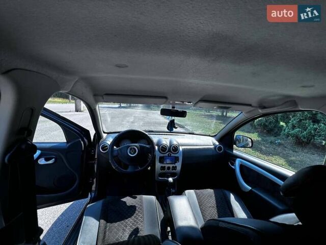 Серый Рено Сандеро, объемом двигателя 1.6 л и пробегом 88 тыс. км за 6200 $, фото 16 на Automoto.ua