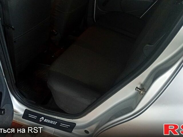 Серый Рено Сандеро, объемом двигателя 1.4 л и пробегом 232 тыс. км за 4200 $, фото 5 на Automoto.ua
