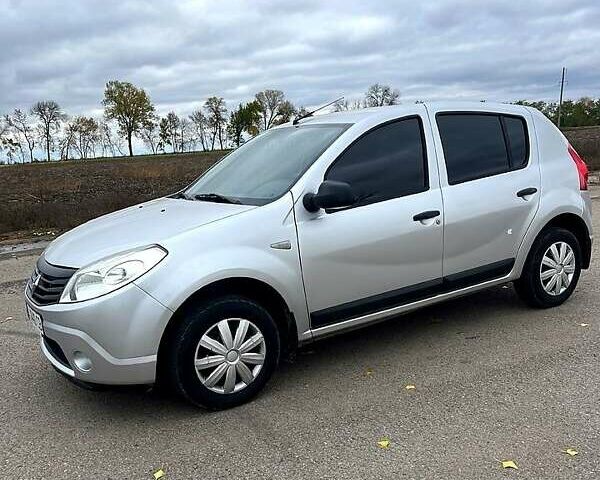 Сірий Рено Сандеро, об'ємом двигуна 1.4 л та пробігом 160 тис. км за 4500 $, фото 5 на Automoto.ua