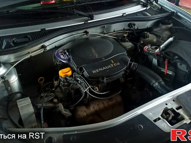 Серый Рено Сандеро, объемом двигателя 1.4 л и пробегом 232 тыс. км за 4200 $, фото 6 на Automoto.ua