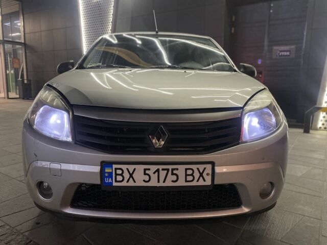 Серый Рено Сандеро, объемом двигателя 1.4 л и пробегом 312 тыс. км за 3500 $, фото 7 на Automoto.ua