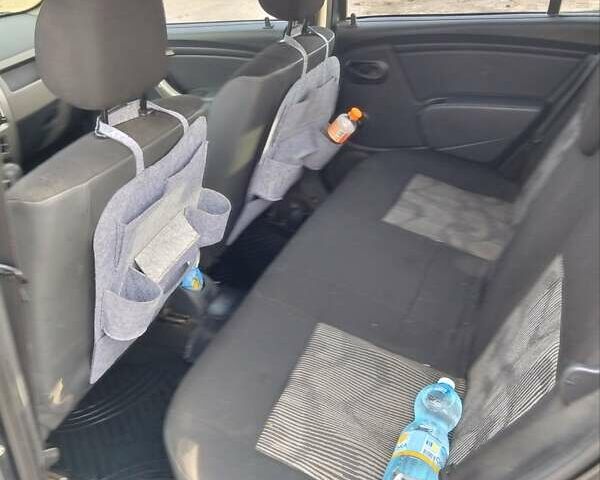 Серый Рено Сандеро, объемом двигателя 1.4 л и пробегом 190 тыс. км за 4600 $, фото 7 на Automoto.ua