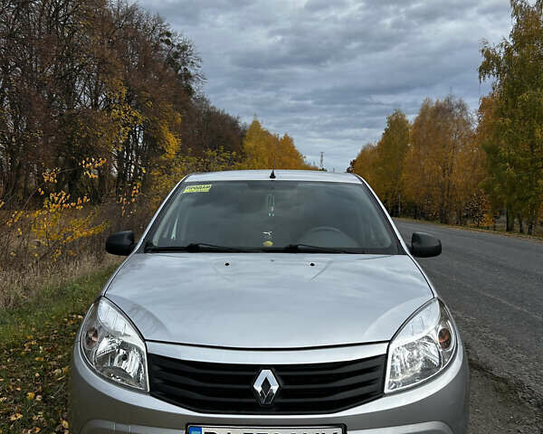 Рено Сандеро 2011 в Лубнах на Automoto.ua Серый Рено Сандеро, объемом двигателя 1.39 л и пробегом 138 тыс. км за 5850 $, фото 1 на Automoto.ua