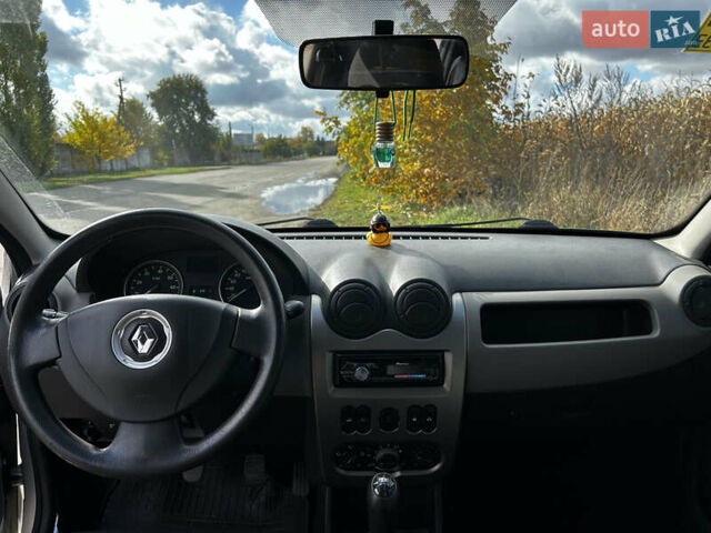 Рено Сандеро 2011 в Лубнах на Automoto.ua Серый Рено Сандеро, объемом двигателя 1.39 л и пробегом 138 тыс. км за 5850 $, фото 8 на Automoto.ua