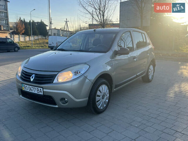 Серый Рено Сандеро, объемом двигателя 1.39 л и пробегом 200 тыс. км за 3900 $, фото 30 на Automoto.ua