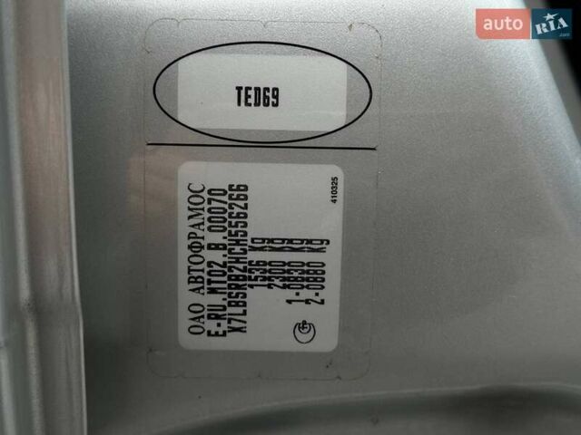 Серый Рено Сандеро, объемом двигателя 1.39 л и пробегом 252 тыс. км за 5300 $, фото 21 на Automoto.ua