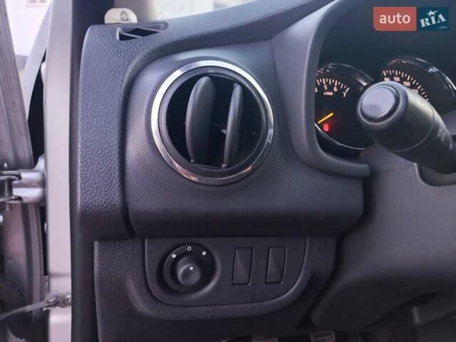 Сірий Рено Сандеро, об'ємом двигуна 1.46 л та пробігом 150 тис. км за 7900 $, фото 35 на Automoto.ua