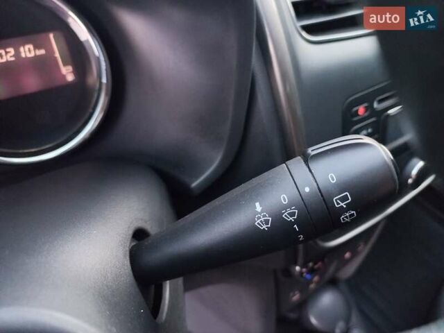 Сірий Рено Сандеро, об'ємом двигуна 1.46 л та пробігом 150 тис. км за 7900 $, фото 30 на Automoto.ua