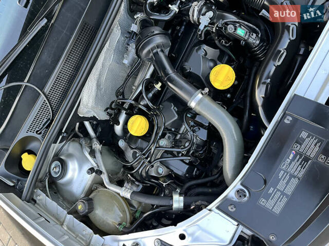 Серый Рено Сандеро, объемом двигателя 1.5 л и пробегом 177 тыс. км за 7800 $, фото 38 на Automoto.ua