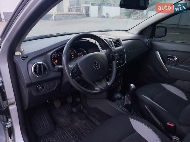 Сірий Рено Сандеро, об'ємом двигуна 1.46 л та пробігом 150 тис. км за 7900 $, фото 38 на Automoto.ua