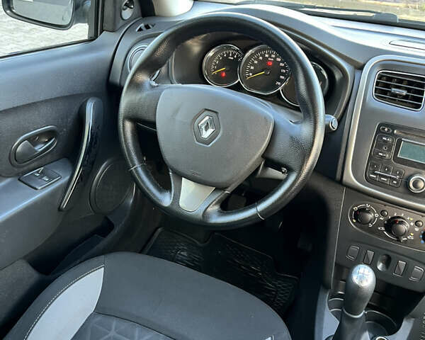 Серый Рено Сандеро, объемом двигателя 1.5 л и пробегом 177 тыс. км за 7800 $, фото 33 на Automoto.ua