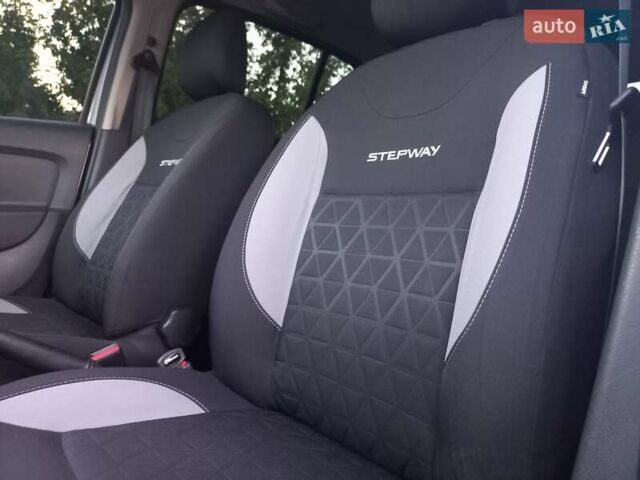 Сірий Рено Сандеро, об'ємом двигуна 1.46 л та пробігом 150 тис. км за 7900 $, фото 32 на Automoto.ua