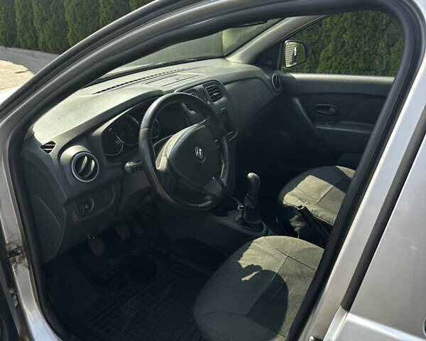 Серый Рено Сандеро, объемом двигателя 1.15 л и пробегом 247 тыс. км за 5500 $, фото 19 на Automoto.ua