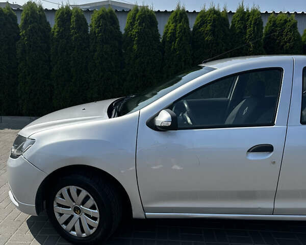 Серый Рено Сандеро, объемом двигателя 1.15 л и пробегом 247 тыс. км за 5500 $, фото 15 на Automoto.ua