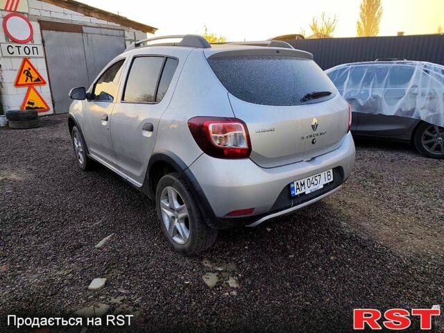 Серый Рено Сандеро, объемом двигателя 1.5 л и пробегом 106 тыс. км за 7500 $, фото 1 на Automoto.ua