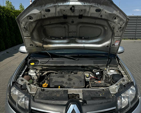 Серый Рено Сандеро, объемом двигателя 1.15 л и пробегом 247 тыс. км за 5500 $, фото 31 на Automoto.ua