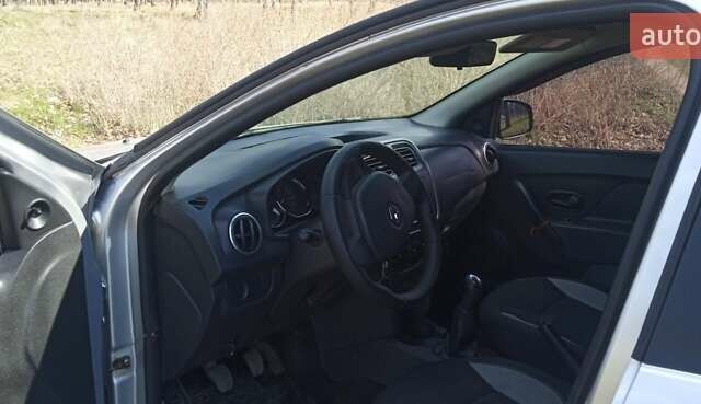 Сірий Рено Сандеро, об'ємом двигуна 1.46 л та пробігом 190 тис. км за 8700 $, фото 8 на Automoto.ua