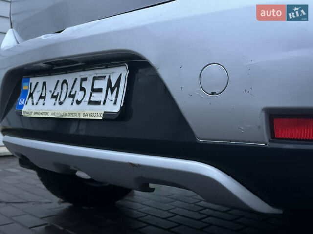 Сірий Рено Сандеро, об'ємом двигуна 0.9 л та пробігом 74 тис. км за 9300 $, фото 5 на Automoto.ua