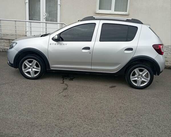 Серый Рено Сандеро, объемом двигателя 1.46 л и пробегом 152 тыс. км за 8450 $, фото 7 на Automoto.ua