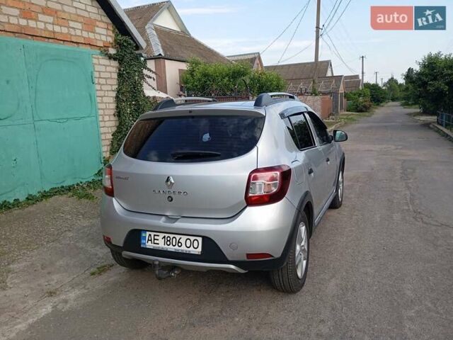 Сірий Рено Сандеро, об'ємом двигуна 1.46 л та пробігом 215 тис. км за 8550 $, фото 2 на Automoto.ua