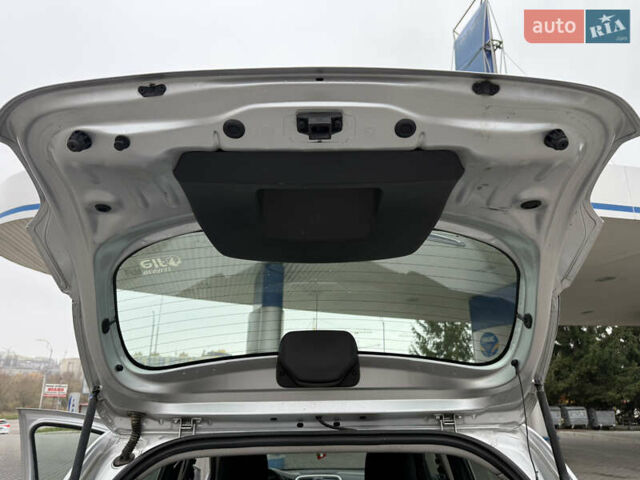 Серый Рено Сандеро, объемом двигателя 1.46 л и пробегом 216 тыс. км за 6499 $, фото 26 на Automoto.ua