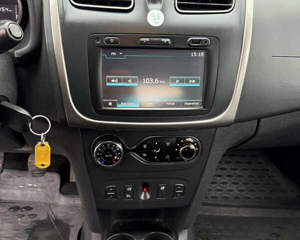 Серый Рено Сандеро, объемом двигателя 1.46 л и пробегом 216 тыс. км за 6499 $, фото 35 на Automoto.ua