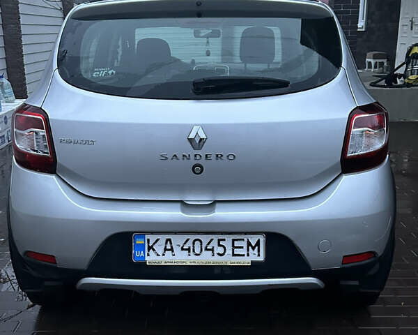 Сірий Рено Сандеро, об'ємом двигуна 0.9 л та пробігом 74 тис. км за 9300 $, фото 3 на Automoto.ua