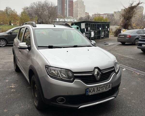 Сірий Рено Сандеро, об'ємом двигуна 1.46 л та пробігом 260 тис. км за 7500 $, фото 1 на Automoto.ua