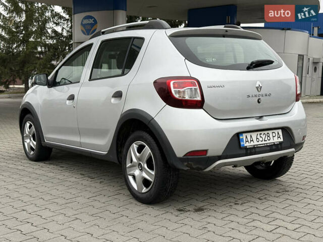Серый Рено Сандеро, объемом двигателя 1.46 л и пробегом 216 тыс. км за 6499 $, фото 13 на Automoto.ua