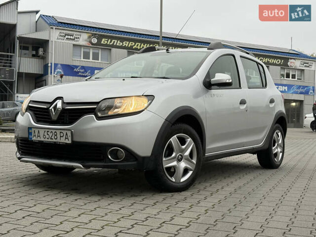Серый Рено Сандеро, объемом двигателя 1.46 л и пробегом 216 тыс. км за 6499 $, фото 1 на Automoto.ua