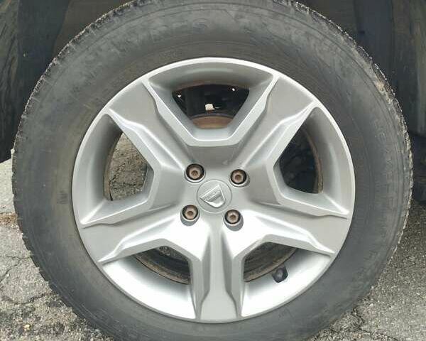 Серый Рено Сандеро, объемом двигателя 1.46 л и пробегом 214 тыс. км за 10999 $, фото 24 на Automoto.ua