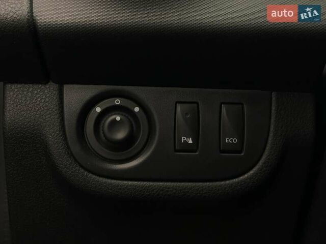 Серый Рено Сандеро, объемом двигателя 1 л и пробегом 58 тыс. км за 10884 $, фото 13 на Automoto.ua