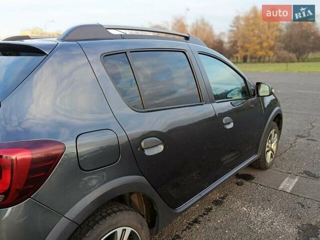 Сірий Рено Сандеро, об'ємом двигуна 0.9 л та пробігом 58 тис. км за 10500 $, фото 4 на Automoto.ua