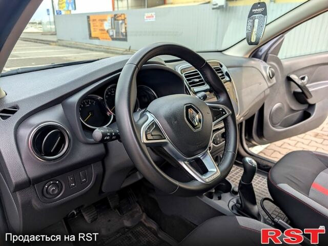 Серый Рено Сандеро, объемом двигателя 1.5 л и пробегом 130 тыс. км за 11750 $, фото 6 на Automoto.ua