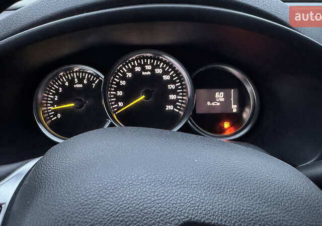 Серый Рено Сандеро, объемом двигателя 1.46 л и пробегом 39 тыс. км за 12300 $, фото 32 на Automoto.ua