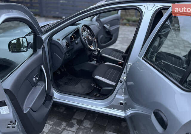 Серый Рено Сандеро, объемом двигателя 1.46 л и пробегом 39 тыс. км за 12300 $, фото 11 на Automoto.ua